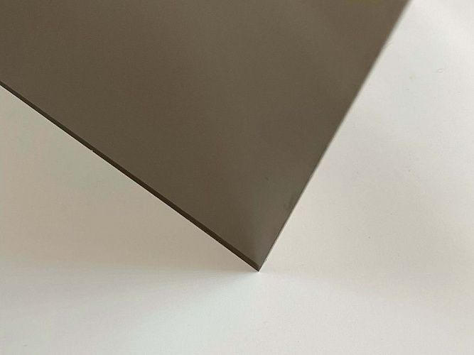 Монолитный поликарбонат Монолитный поликарбонат 3 мм (2,05 х 1,525м, бронза)